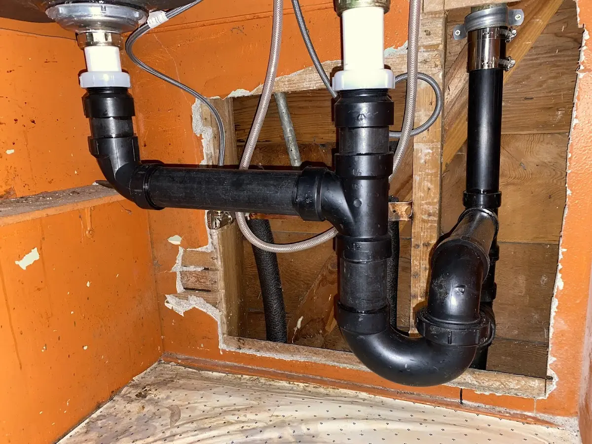 Professional Pipe Bursting equipment and tools on the job in Maili
