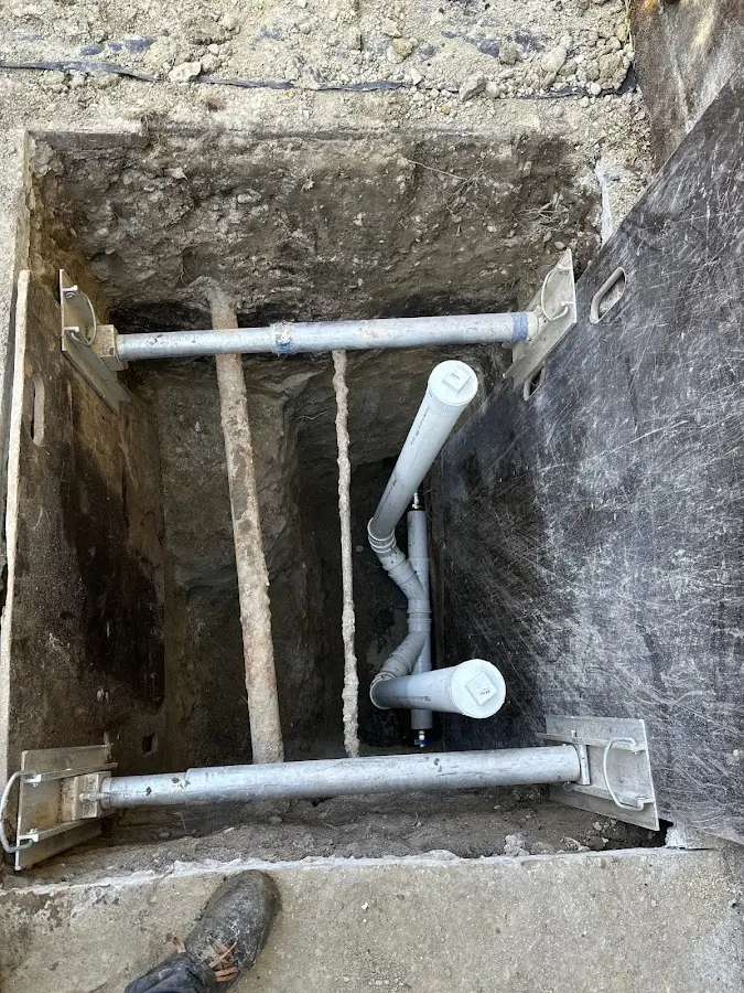 Experienced plumber completing Drain Cleaning work in Maili